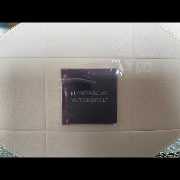 FLOWERBOMB VIKTOR & ROLF Cross Bag Purse - Picture 3 of 8